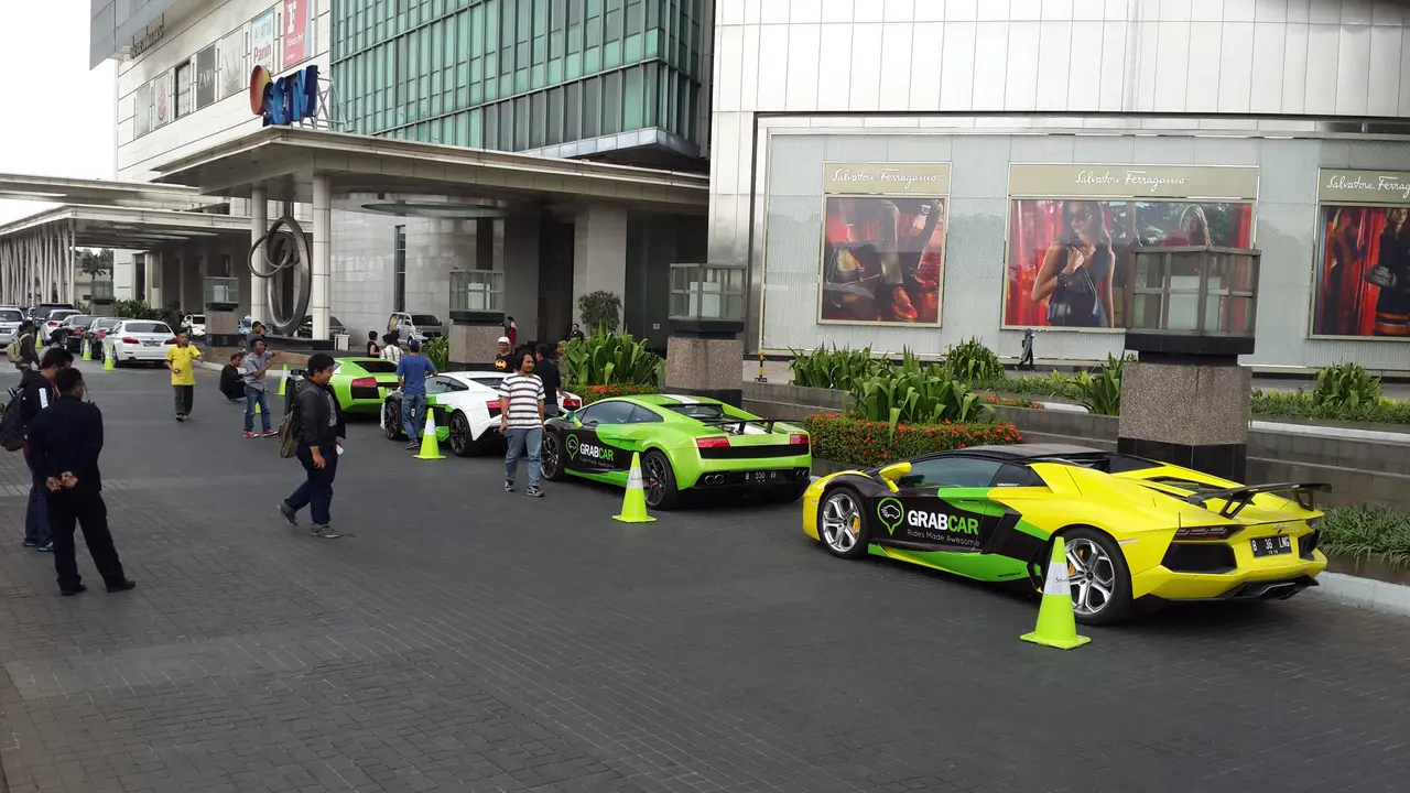 Naik Lamborghini Gallardo dan Aventador Gratis di Jakarta, Mau? 