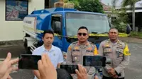 Kapolres Minahasa Selatan AKBP Feri R Sitorus didampingi Kasat Reskrim Iptu Firman Rinaldi, dan Kasi Humas Iptu Corneles Kainama saat menggelar jumpa pers.