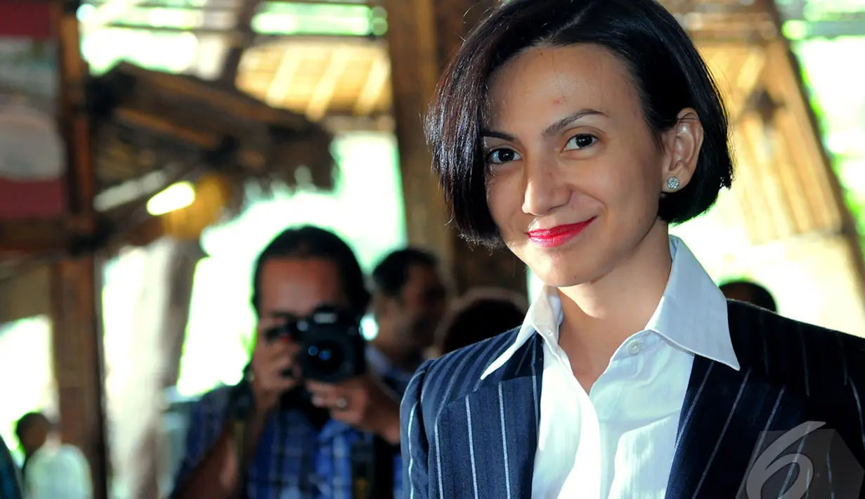 Pada Pemilu 2014, Wanda Hamidah berbeda pandangan dengan partai yang dinaunginya (PAN). Akibat keputusannya mendukung Jokowi, ia pun dipecat dari PAN (Liputan6.com/Faisal R syam)