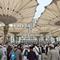 Suasana salat jumat pertama di Masjid Nabawi, Madinah, Arab Saudi, di musim haji 2026. (dok. Media Center Haji 2026)