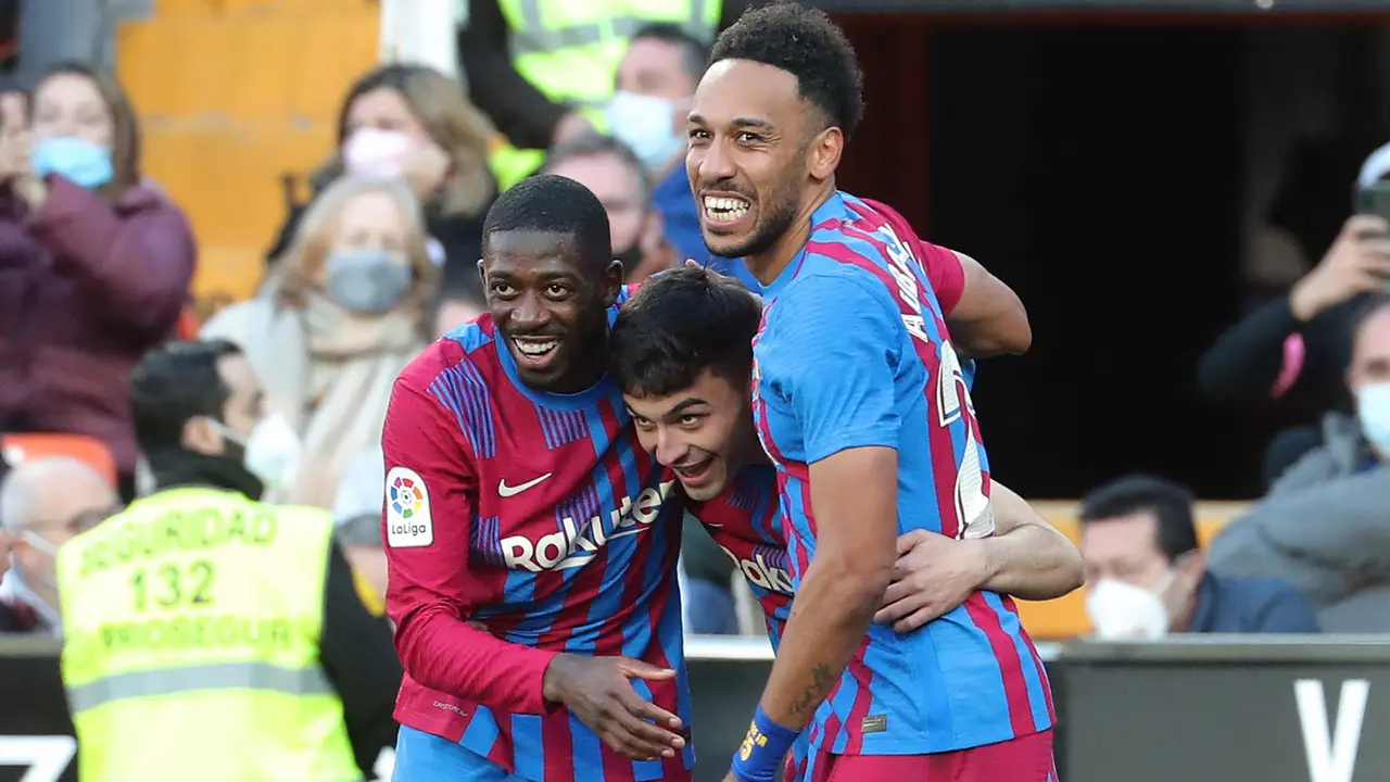 Foto: Aubameyang Cetak Hattrick, Barcelona Sikat Valencia di Liga Spanyol