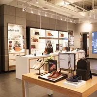 Membuka gerai terbarunya, Cole Haan juga memamerkan koleksi sepatu untuk Spring 2021 (Foto: Cole Haan)