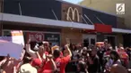 Sejumlah pekerja restoran cepat saji, McDonald's, diberbagai area melakukan unjuk rasa akibat sering terjadinya pelecehan seksual dari manajer ke staff.