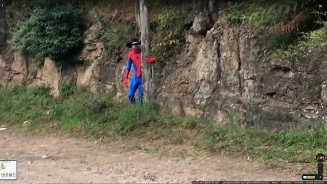 Momen Aneh di Google View Street