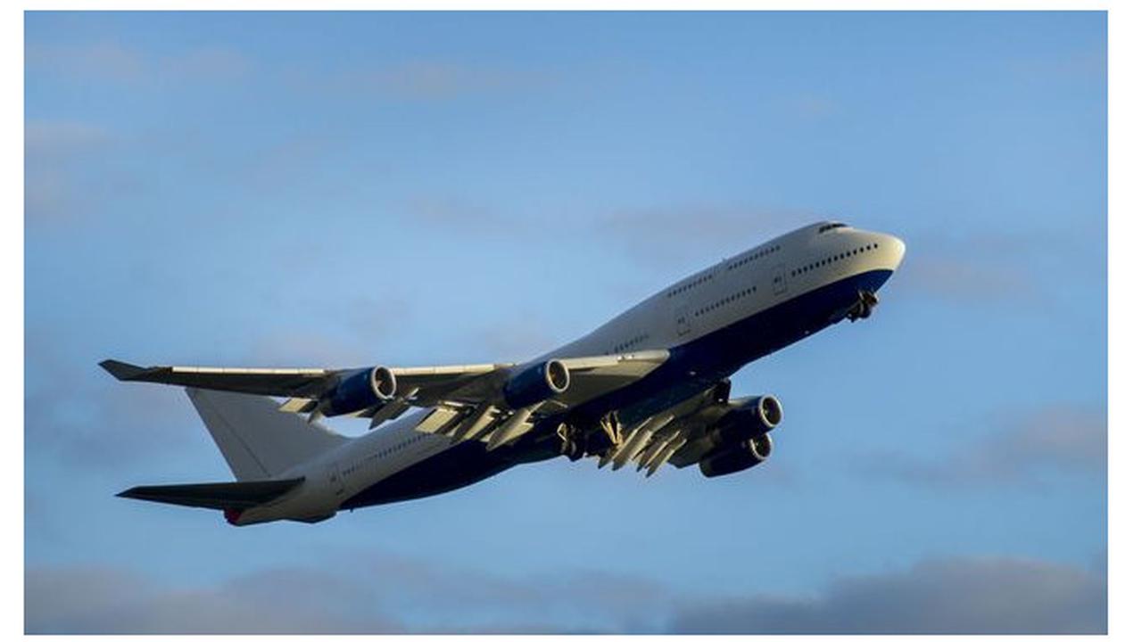 Ilustrasi pesawat jet Boeing 747