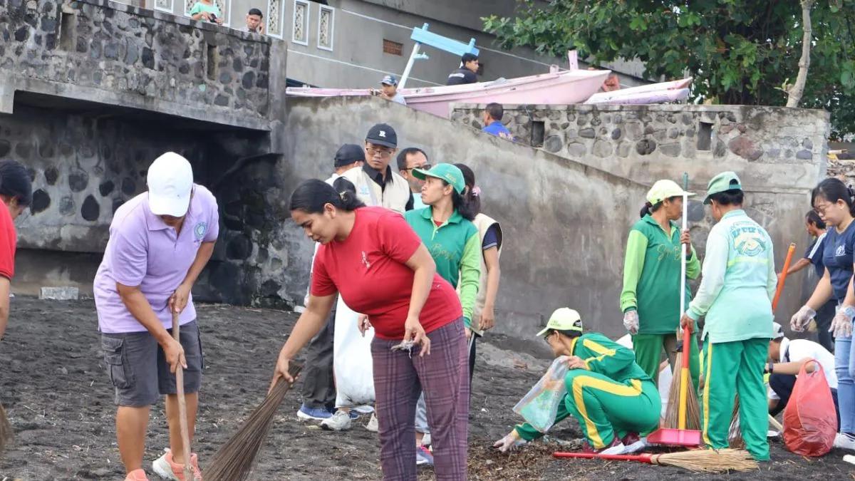 5.200 Warga Buleleng Bersihkan 7 Pantai, Dukung Program ASRI Presiden Prabowo