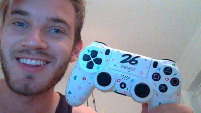 Ultah, PewDiePie Dapat `PlayStation` Palsu dari Sony