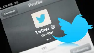 15 Juli 2006: Aplikasi Twitter Diluncurkan, Logo Awalnya Warna Biru