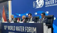 Menteri Koordinasi Bidang Maritim dan Investasi Luhut Binsar Panjaitan (kedua dari kanan) dalam konferensi pers di sela-sela World Water Forum ke-10 di Bali Nusa Dua Convention Center (BNDCC), Selasa (22/5/2024). (Liputan6/Benedikta Miranti)