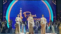Tiga besar Puteri Indonesia 2020 mengenakan kebaya rancangan Intan Avantie. (dok. Instagram @officialputriindonesia/https://www.instagram.com/p/B9aslyDF-Kv/Dinny Mutiah)