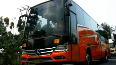 Tourismo merupakan bus produksi Adi Putro yang pernah dipamerkan di IIMS 2012. Bus ini memiliki desain elegan yang terlihat dari grill depan berbahan chrome dan bemper sporty. Bus ini dibangun pada sasis Mercedes-Benz OH 1830 dan satu-satunya di Indonesia dan dimiliki oleh Safari Dharma Raya