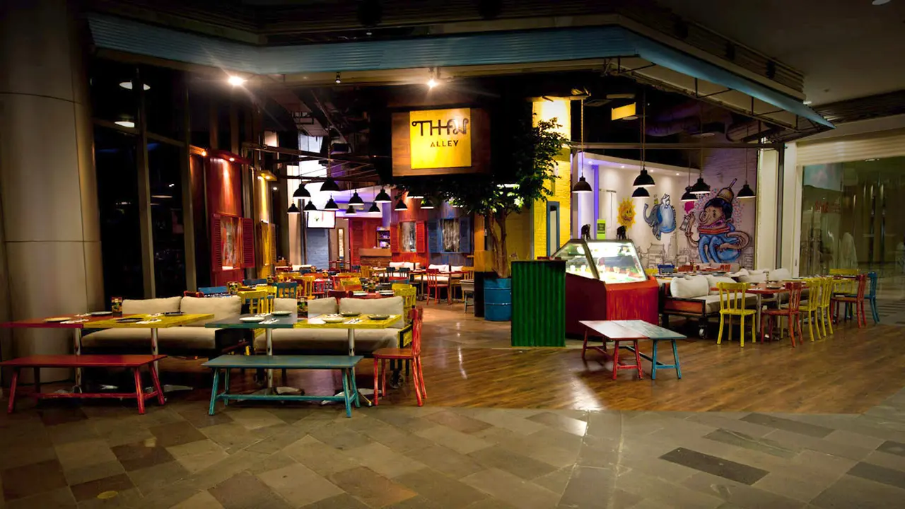 Thai Alley, Hadirkan Ragam Kuliner Street Food ala Thailand