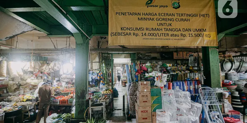 Sosialisasi Harga Minyak Goreng Bersubsidi di Pasar