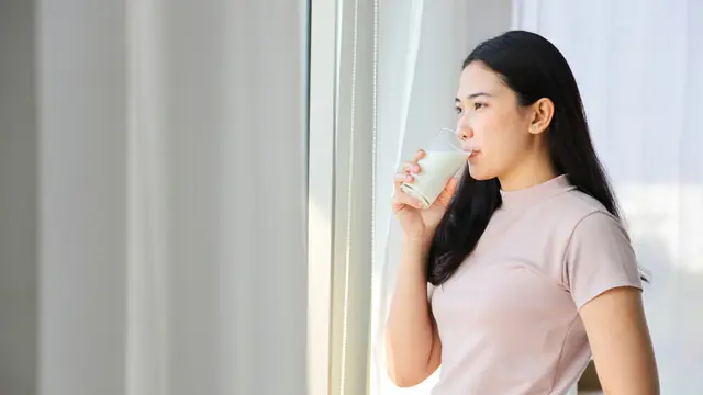 Berbagai Manfaat Minum Susu Bagi Tubuh, Bagus untuk Kesehatan dan Kecantikan Lho