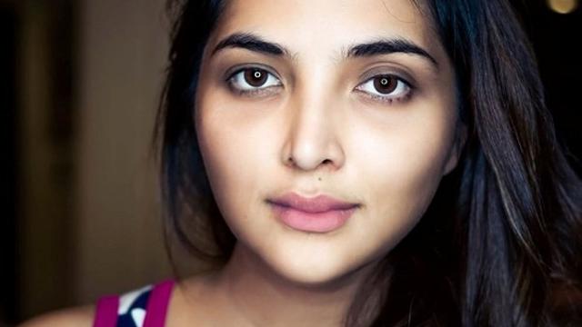 6 Pesona Ashanty Tanpa Polesan Makeup, Cantik Alami