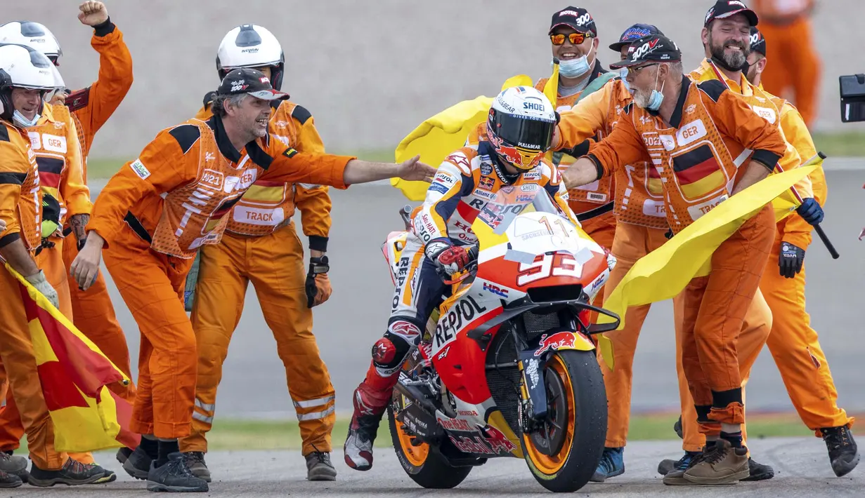 Marc Marquez merupakan juara bertahan MotoGP Jerman sepanjang 2013 hingga 2019. Namun sepanjang 2020 Marquez harus istirahat akibat cedera panjang yang dideritanya. (Foto: AP/DPA/Jens Buettner)