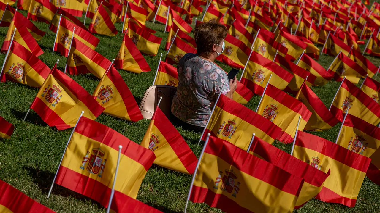 Bendera Spanyol Wakili Nyawa yang Hilang Akibat Covid-19