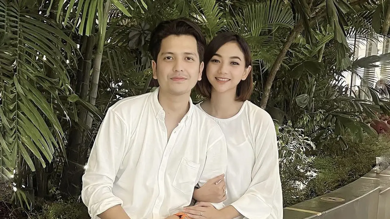 Tampilan Sederhana Glenca Chysara Pemain Ikatan Cinta saat Lamaran