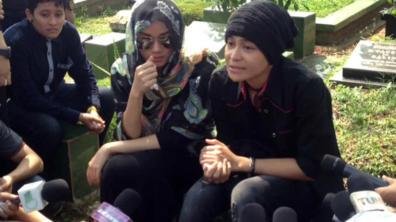 Mitha The Virgin Sempat Berikan Pengobatan Tradisional untuk Adik