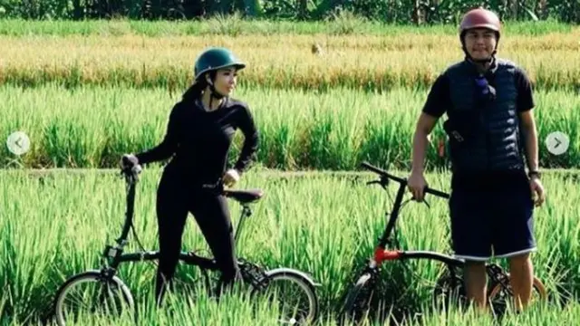 Wisata Sepeda Gisella Anastasia dan Wijin di Yogyakarta