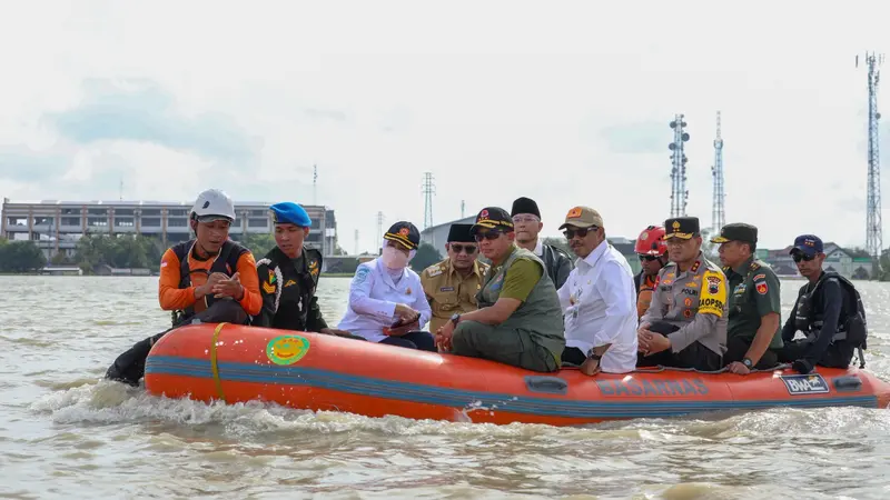 Jepara dan Demak Terendam Banjir, Pj Gubernur Jateng Minta Tanggul Dievaluasi