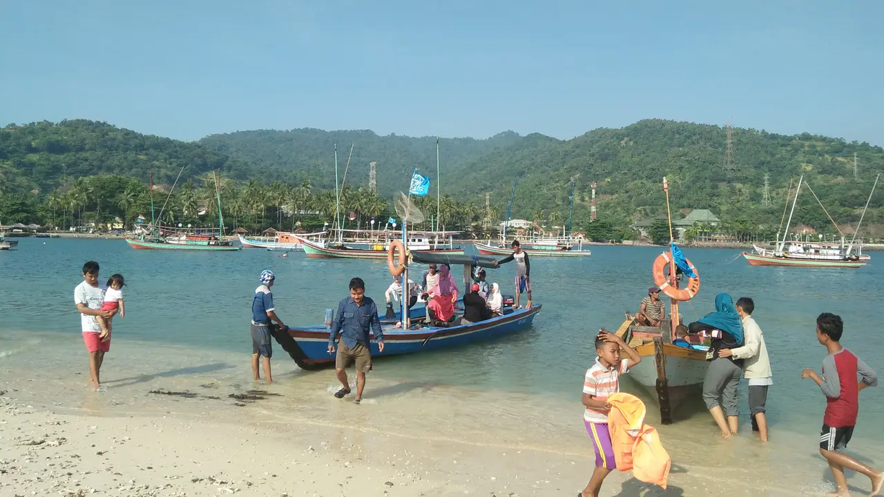pulau merak kecil