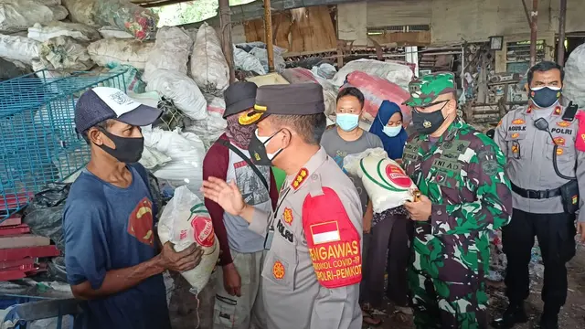 Kapolres Depok Tinjau Pelaksanaan Vaksinasi Covid-19
