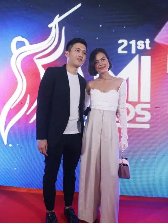 Eva Celia dan Demas Narawangsa