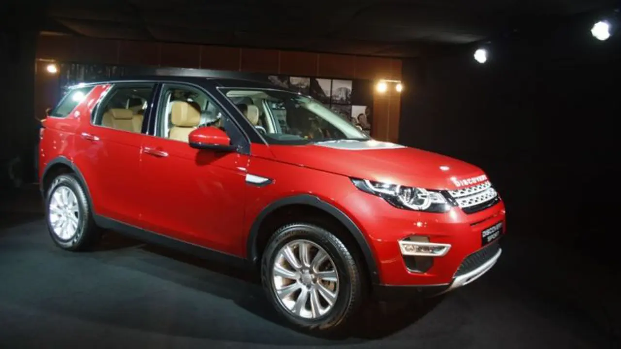 Tata Siapkan SUV Adik Tiri Discovery Sport