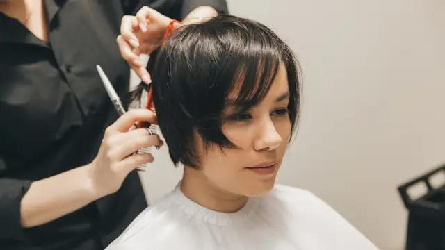 Tren Rambut Pendek Cantik dari Waktu ke Waktu