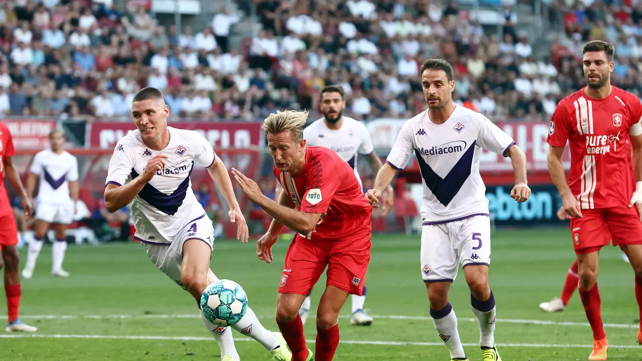 Fiorentina - Twente - UEFA Europa Conference League