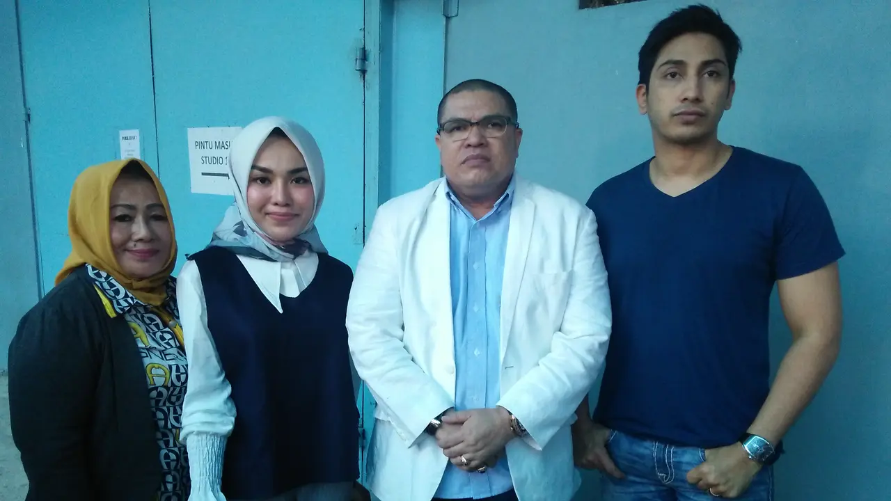 Keluarga Ayu Azhari jadi korban penipuan.