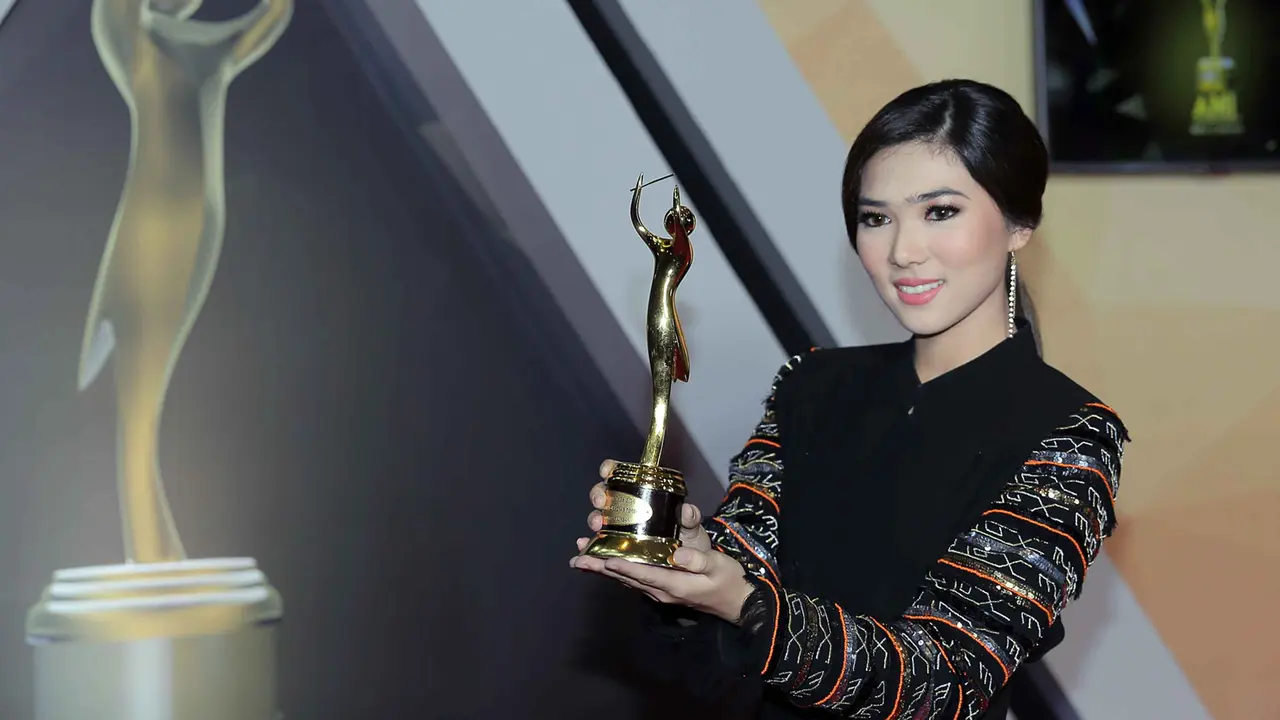 [Bintang] Isyana Sarasvati