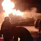 Truk Pertamina terbakar di Tol Dalam Kota, Jakarta Timur. (Istimewa)