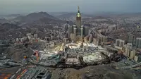 Pandangan dari udara menunjukkan suasana Masjidil Haram di Kota Suci Mekkah, Arab Saudi, 24 Mei 2020. Masjidil Haram dipandang sebagai tempat tersuci bagi umat Islam. (AFP)