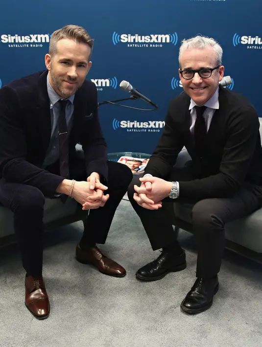 Suami dari Blake Lively ini mengungkap berbagai rahasia pribadinya kepada Jess Cagle, rupanya ia alergi terhadap Advil, serta pemborosan terbesar Ryan Reynolds sudah pasti bukan pizza atau cokelat. (AFP/Bintang.com)