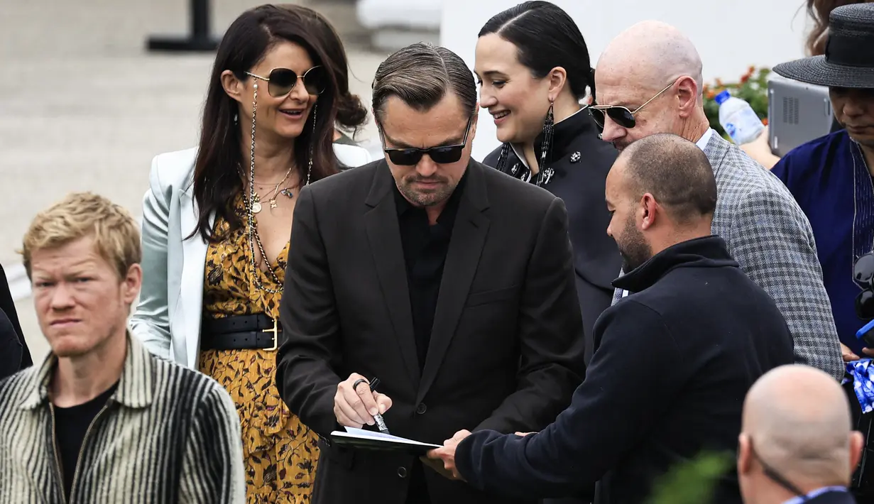 Film ini melihat DiCaprio bermain bersama inspirasi lama Scorsese lainnya, De Niro, dan memetakan gelombang pembunuhan di antara orang Indian Osage yang kaya minyak pada 1920-an dan kelahiran FBI. (AFP/Valery Hache)