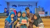 Keluarga Manurung. (dok. Instagram @keluargamanurungofficial/https://www.instagram.com/p/CS0TH6Vp4OA/)