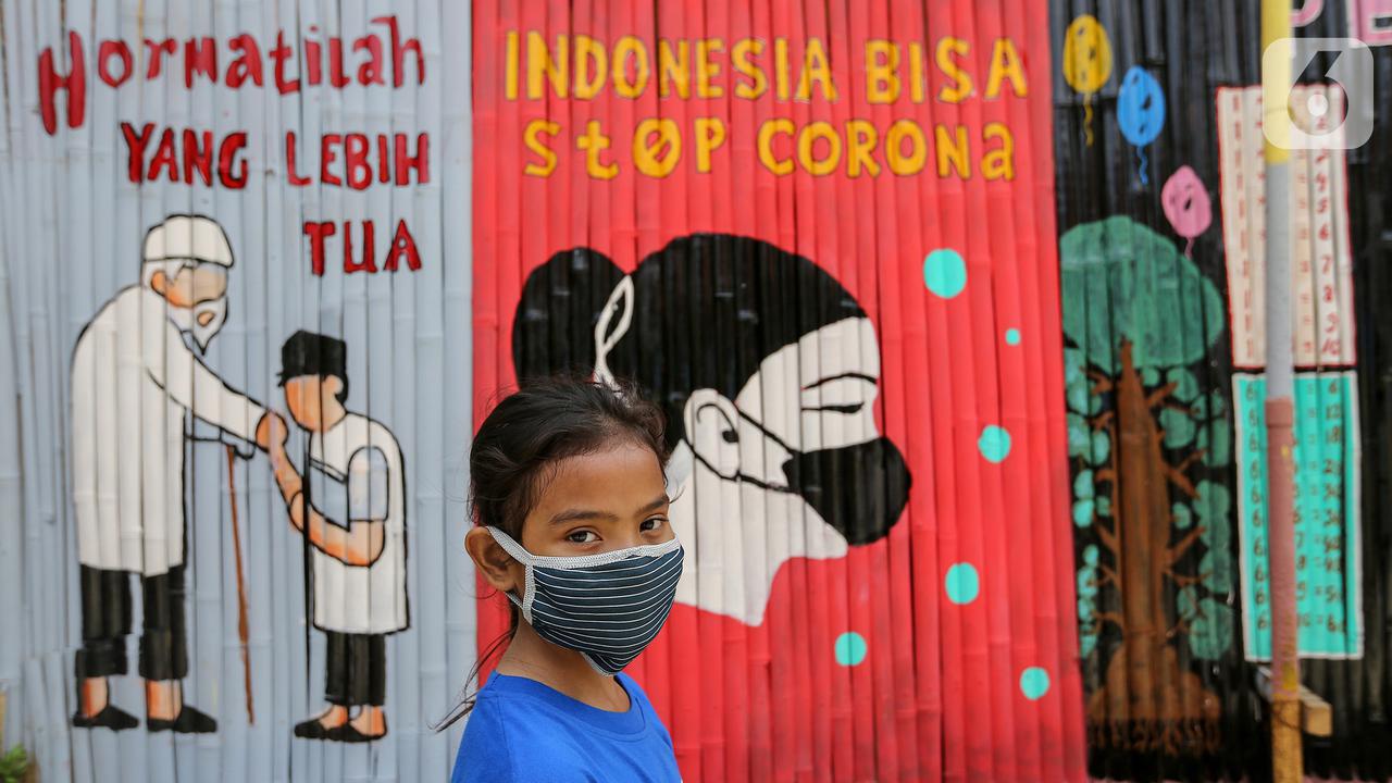 Ketika Warga Kali Pasir Perangi Virus Corona dengan Pesan Mural