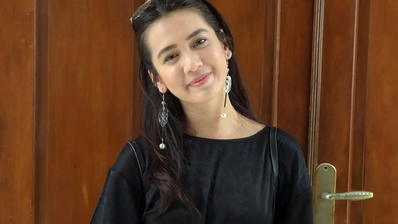 [Bintang] Dea Imut