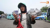 Jasa Tukar Uang `Kaki Lima` Bisa Raup Jutaan Rupiah Sehari