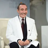 Perancang busana asal Inggris John Galliano menghadiri Konferensi Forces of Fashion Vogue di Milk Studios di New York City, pada 12 Oktober 2017. (Dok:&nbsp;Dimitrios Kambouris/AFP)