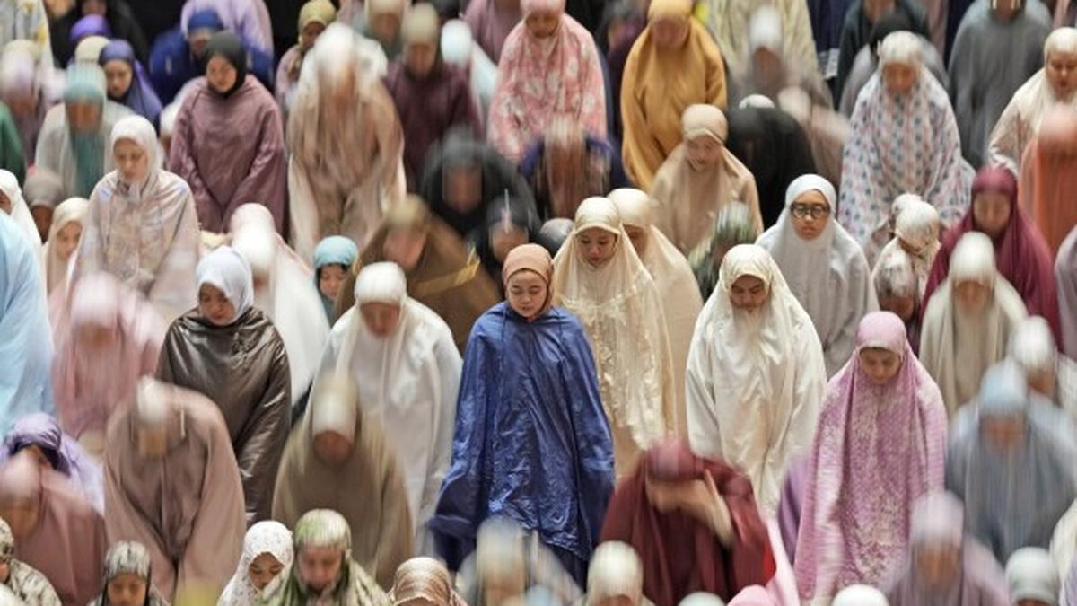 Dzikir dan Doa Salat Maghrib Sesuai Ajaran Rasulullah, Amalkan Setiap Hari