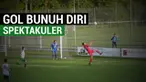 Berita video pemain Swiss di klub Pully Football, Adrien Gulfo, mencetak gol bunuh diri salto spektakuler. Gol ini tercipta saat menghadapi FC Renens di ajang Coupe de Vaudoise 2017. Seperti apa gol bunuh diri yang tercipta dan mengapa disebut spekta...
