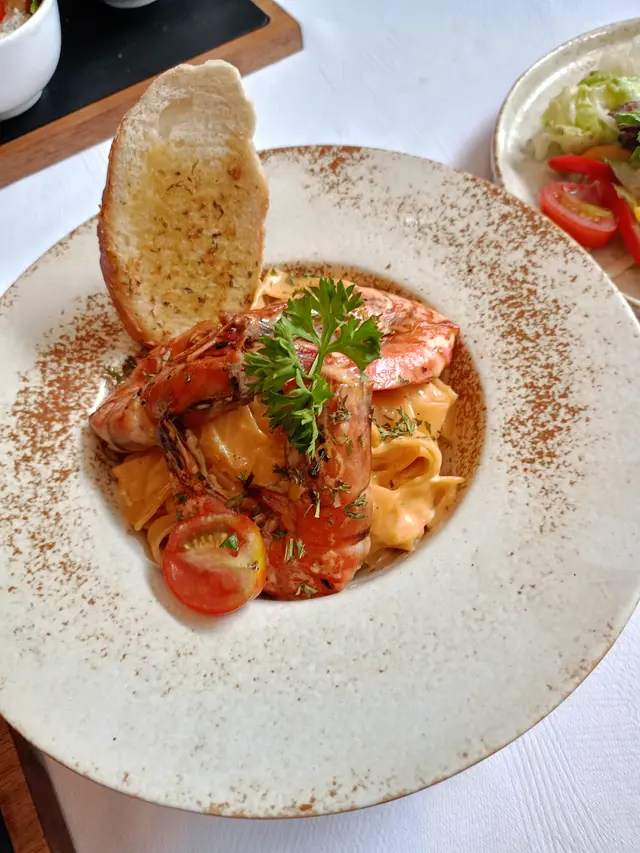 Tempat Nge-Date Terbaru dengan Pilihan Kuliner Fusion yang Ramah di Kantong