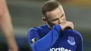 Wayne Rooney saat timnya kalah dari Atalanta pada laga grup E Liga Europa di Goodison Park, Liverpool (23/11/2017). Everton kalah 1-5. (AP/Dave Thompson)