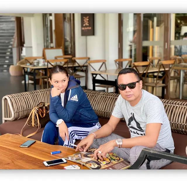 Kalina Ocktaranny Hapus Foto Suami dari Instagram, Ini 7 Potret Mesra Keduanya