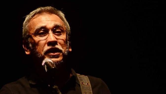 Sosok Iwan Fals Muda di Mata Abah `Oemar Bakrie` Landoeng - Citizen6 Liputan6.com