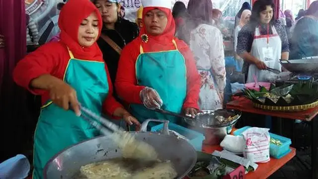 festival mendoan. ©2015 Merdeka.com/Chandra Iswinarno