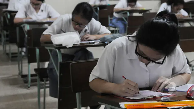 SMA Santa Ursula Jakarta Masih Gunakan Pola PBT